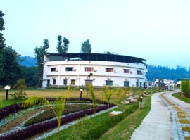 hotels at jim corbett national park