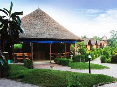 hotels at jim corbett national park